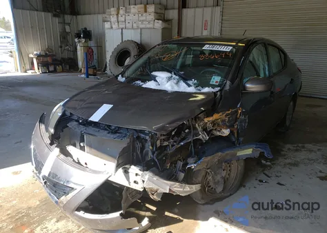 2016 Nissan Versa S z USA, uszkodzony, nr VIN 3N1CN7AP7GL886644